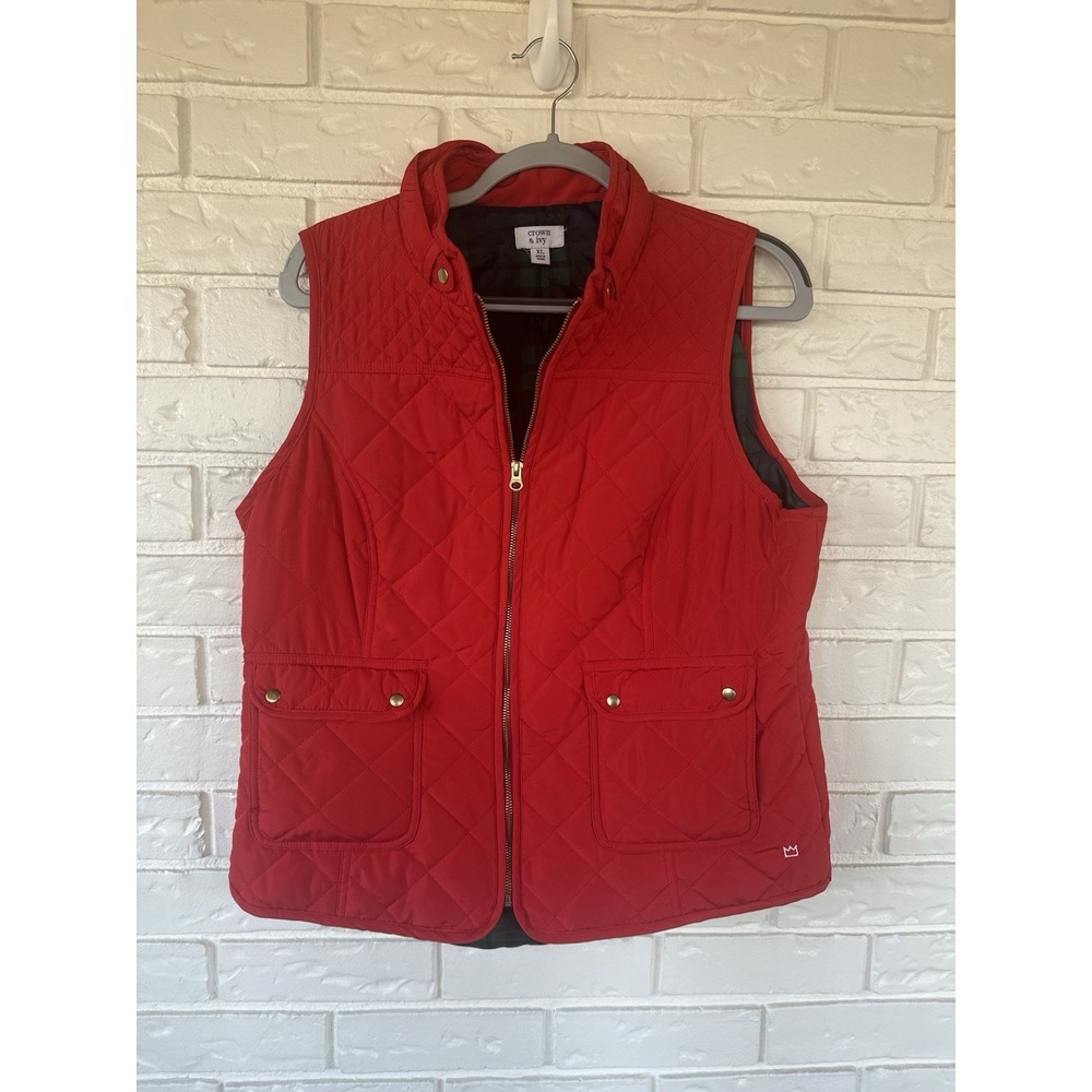 Crown & Ivy Red Quilted Puffer Vest XL Cozy Preppy Fall Winter Layering